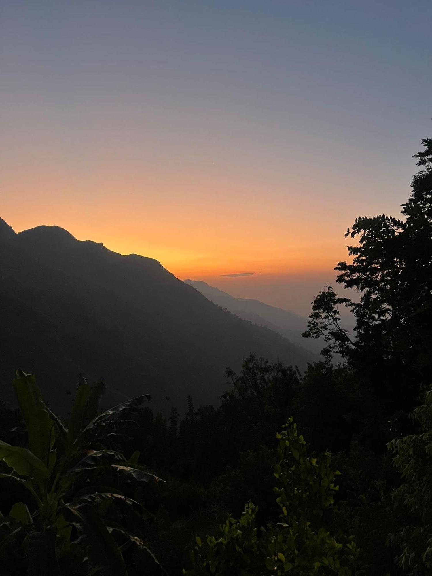 Nature Green Hotels On Rock Home Ella Bagian luar foto
