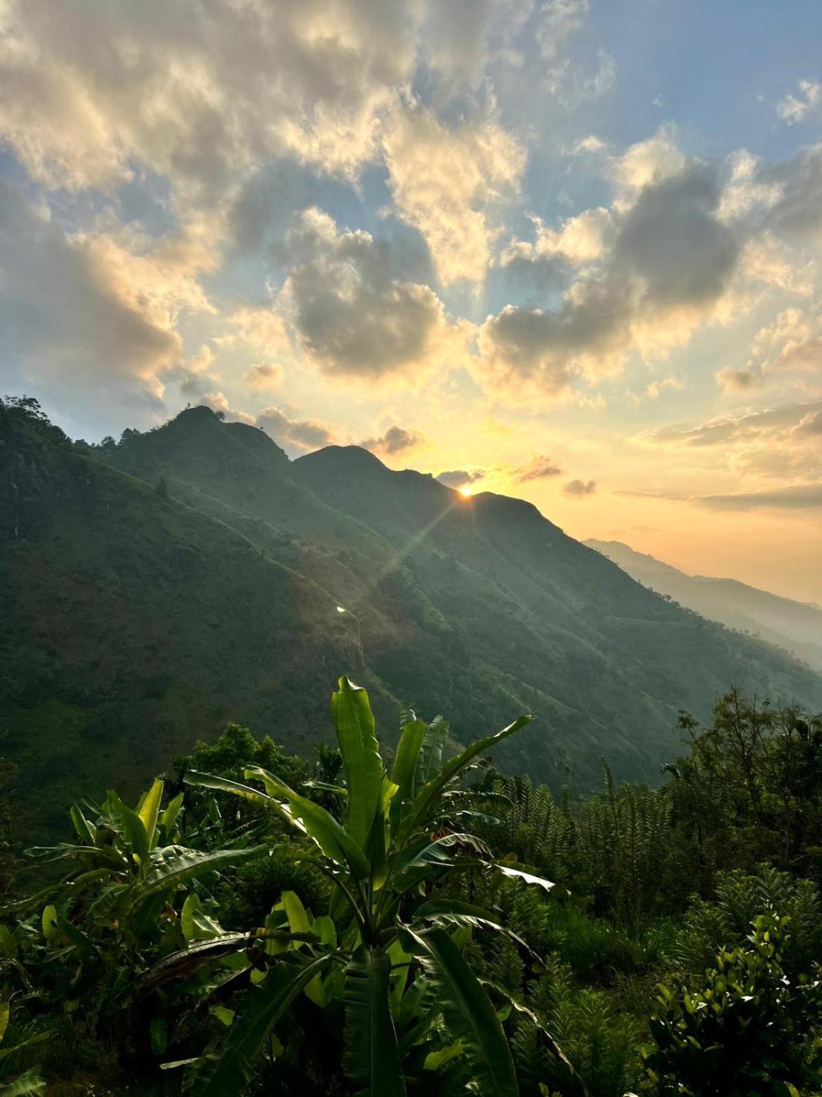 Nature Green Hotels On Rock Home Ella Bagian luar foto