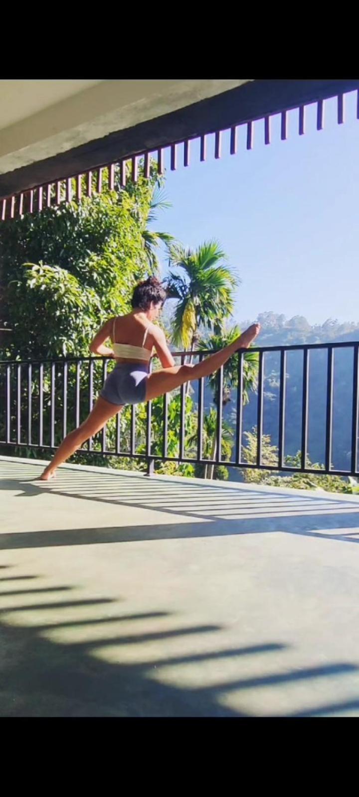 Nature Green Hotels On Rock Home Ella Bagian luar foto