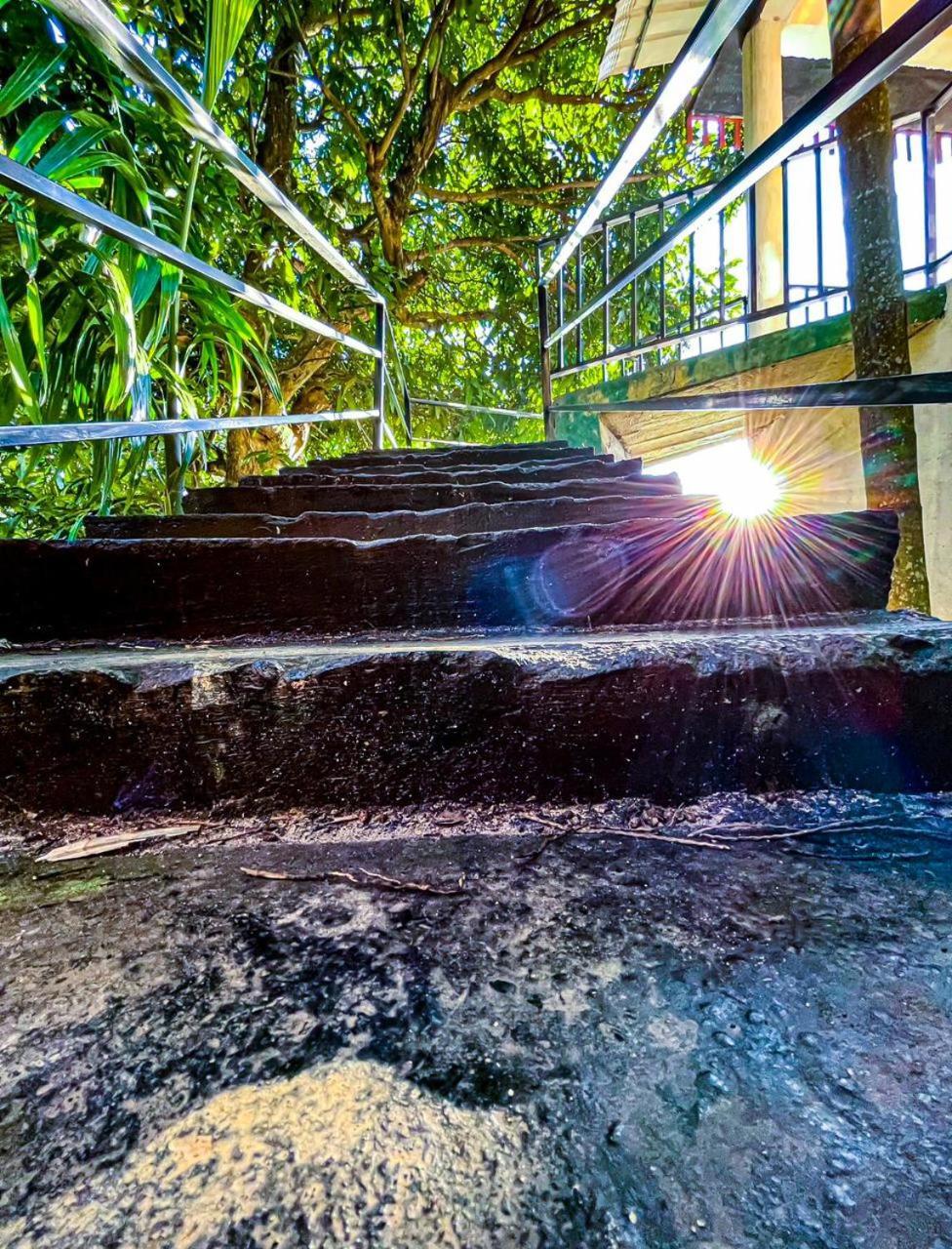 Nature Green Hotels On Rock Home Ella Bagian luar foto