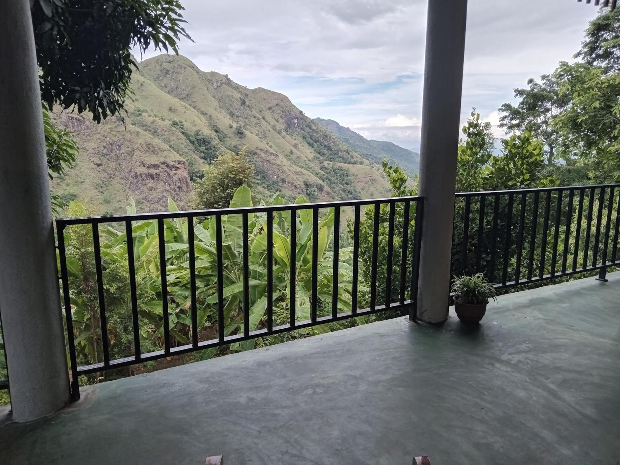 Nature Green Hotels On Rock Home Ella Bagian luar foto